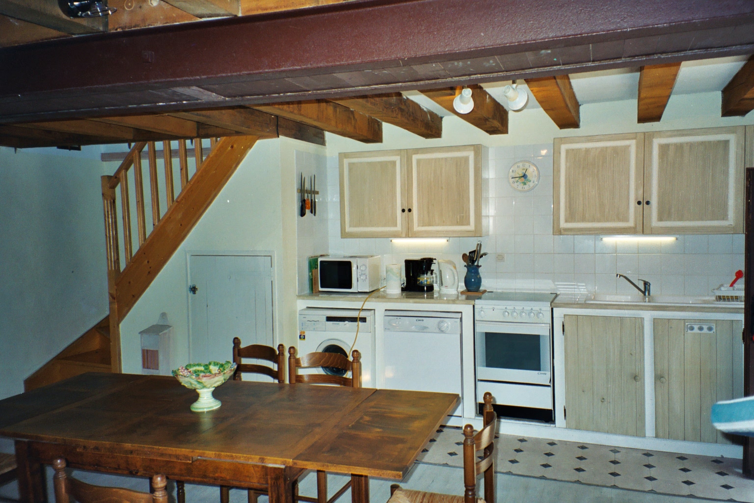 cottage 1 kitchen