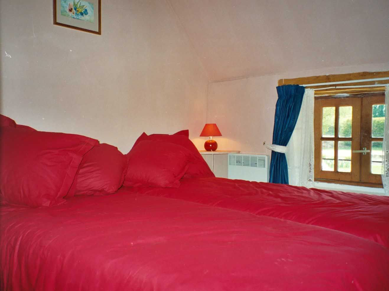 cottage 1 bedroom 3
